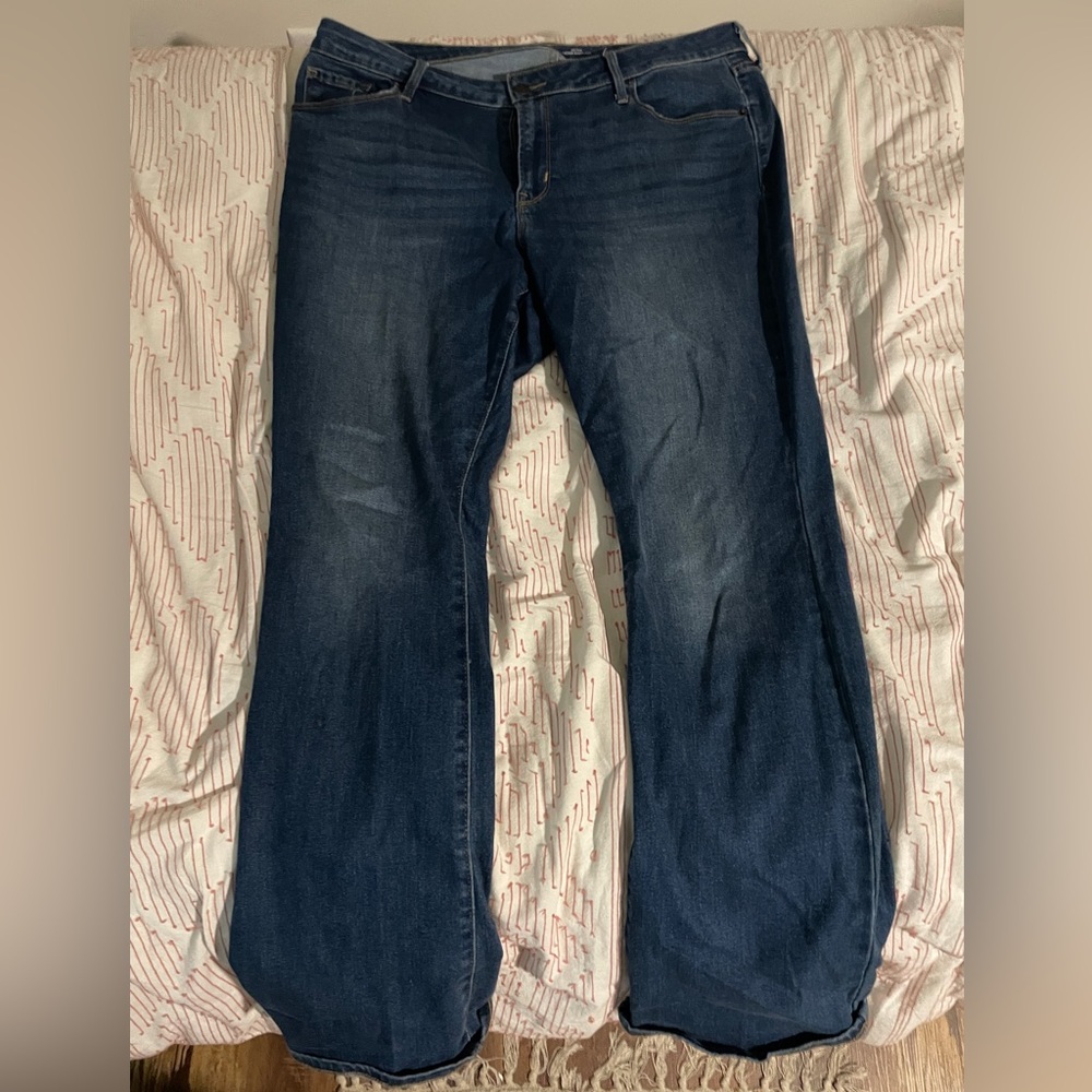 Old Navy Mid-Rise Kicker Boot Cut sz 16 Jeans